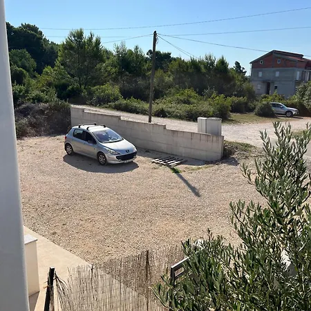 Lantana Zadar